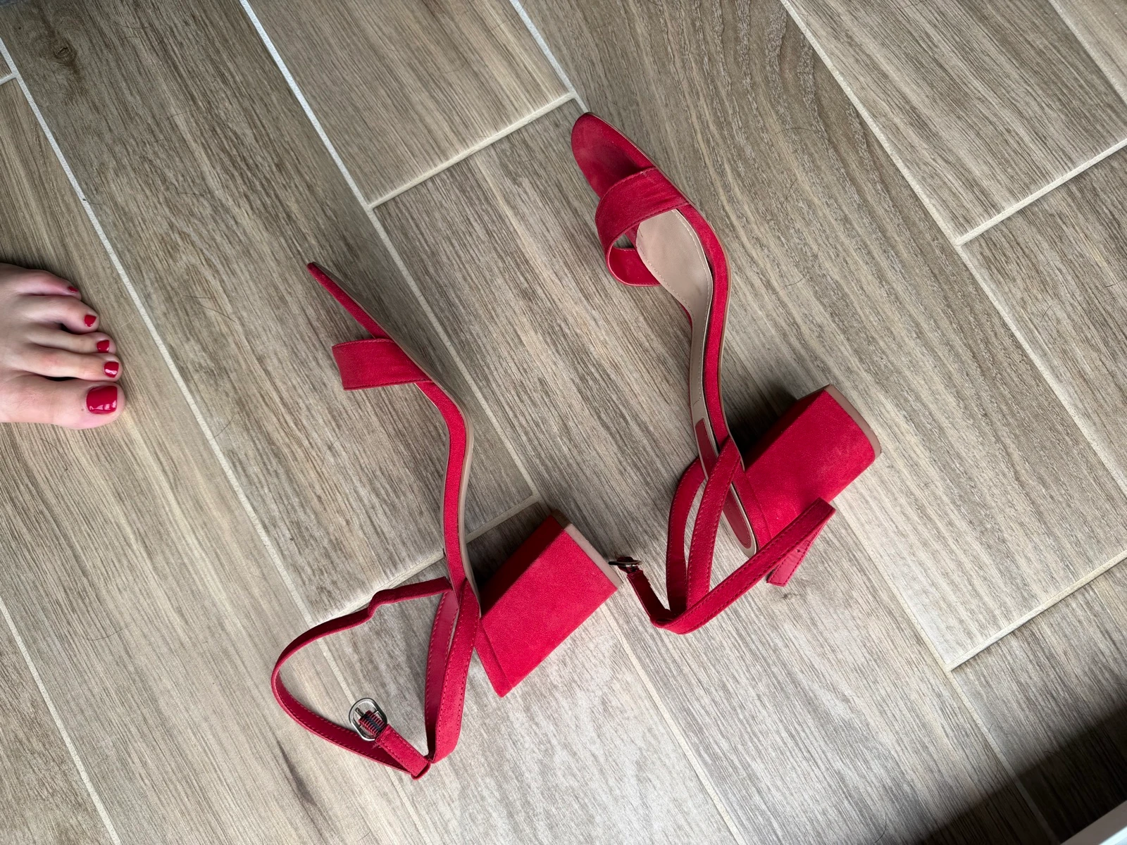 Sandales rouges à talons stradivarius taille 41 – photo 12